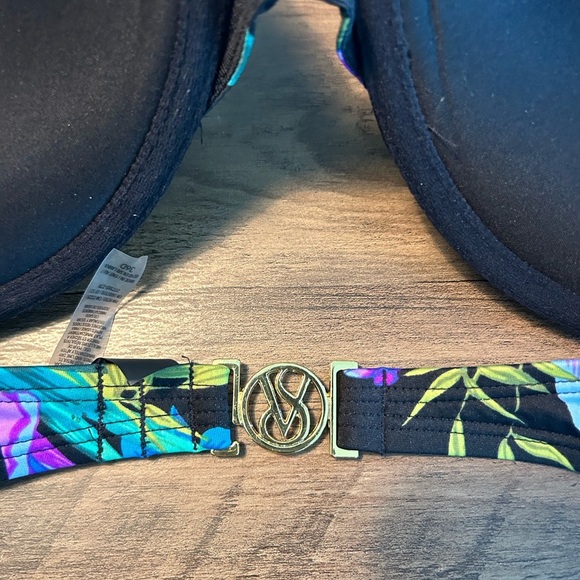 Victoria secret double padded bra ❤️🦋 - Picture 2 of 5